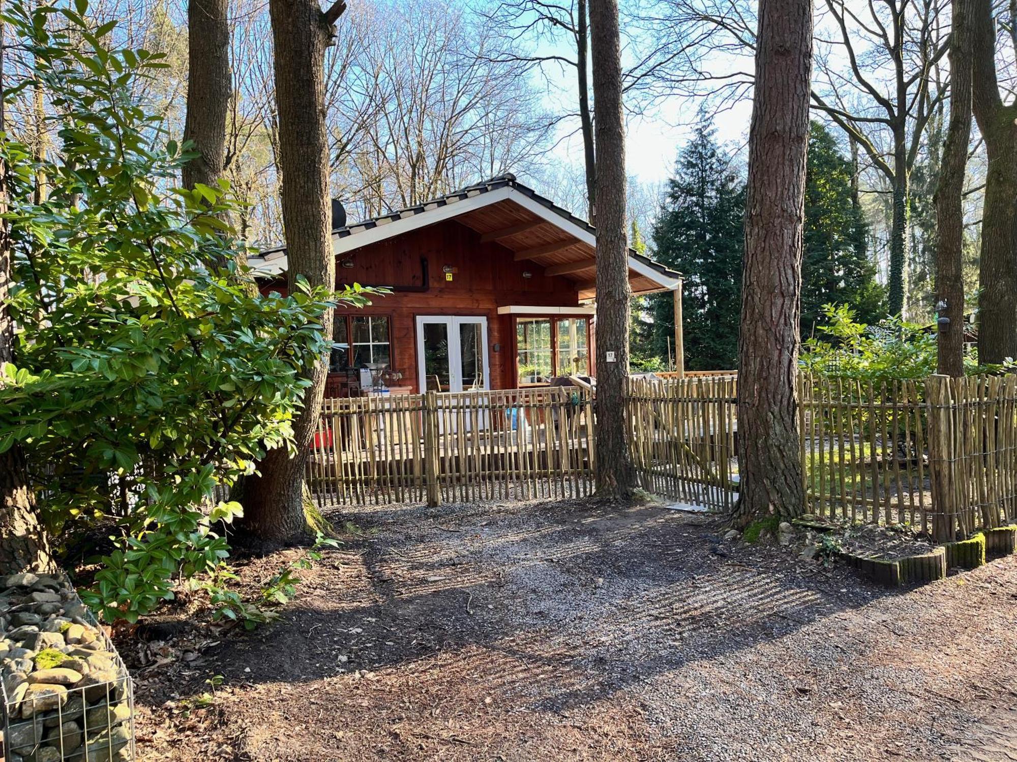 Vakantiechalet Voor 4 Plus 2 Met Sauna Lanaken Ngoại thất bức ảnh